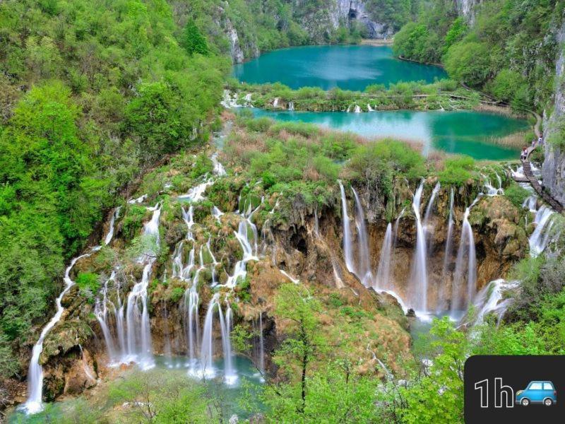 Вилла Ruralna Kuca Za Odmor Lika Lovinac  Экстерьер фото